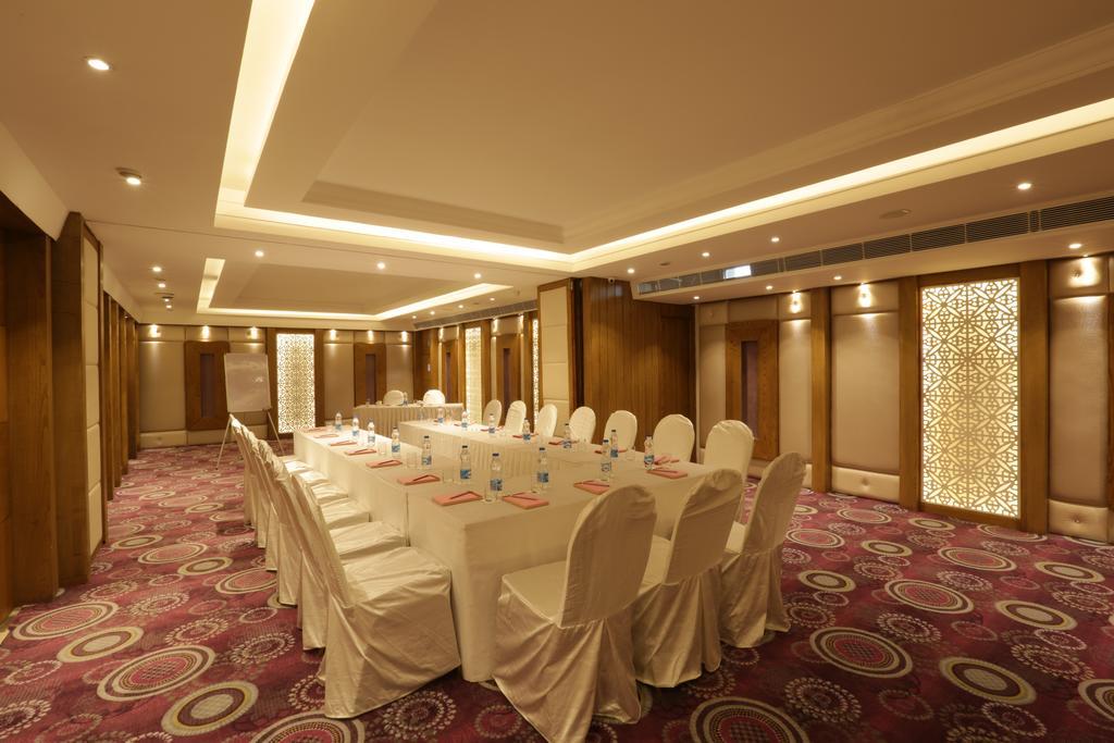 Ramada Encore Jalandhar Exterior foto