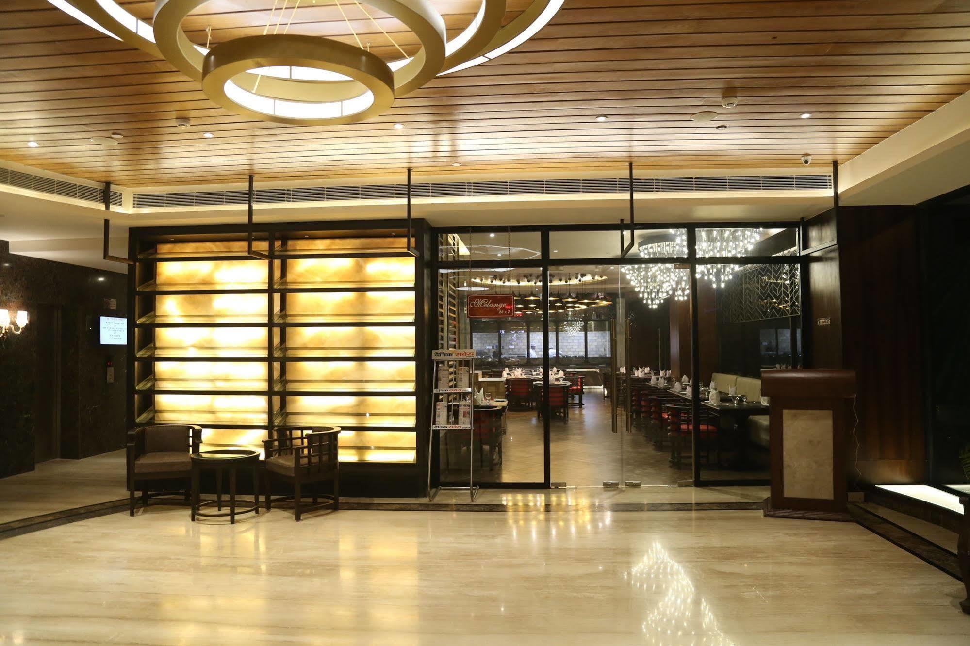 Ramada Encore Jalandhar Exterior foto