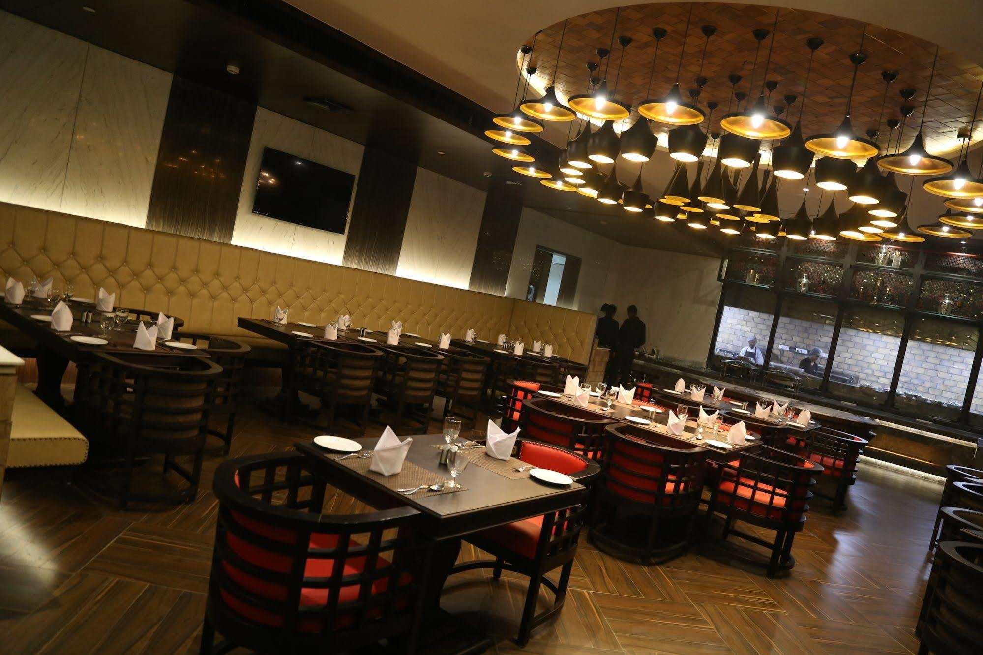 Ramada Encore Jalandhar Exterior foto